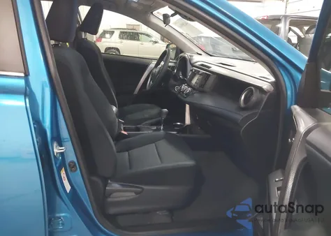 2017 Toyota Rav4 Le z USA, uszkodzony, nr VIN JTMBFREV2HJ708403